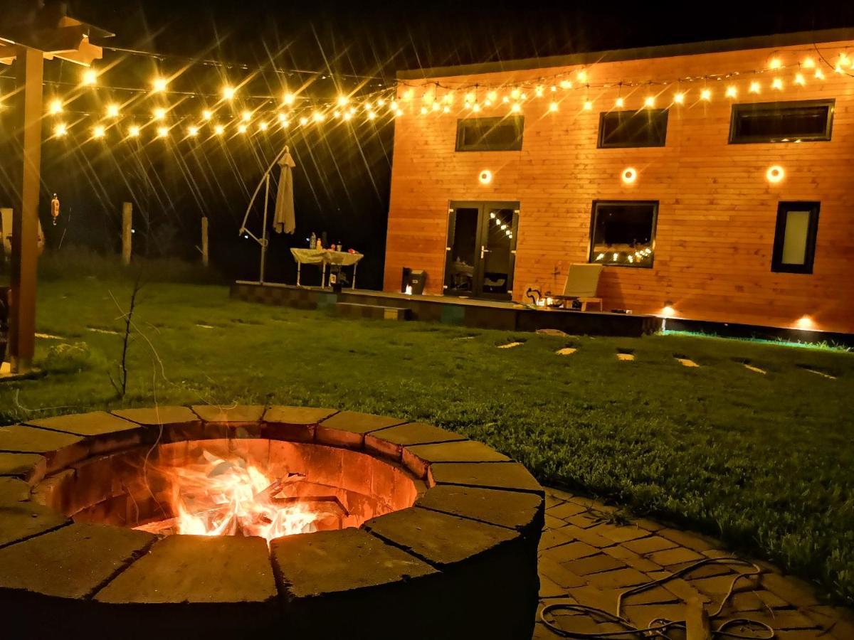 Tiny House - Baia De Fier Hotel Luaran gambar