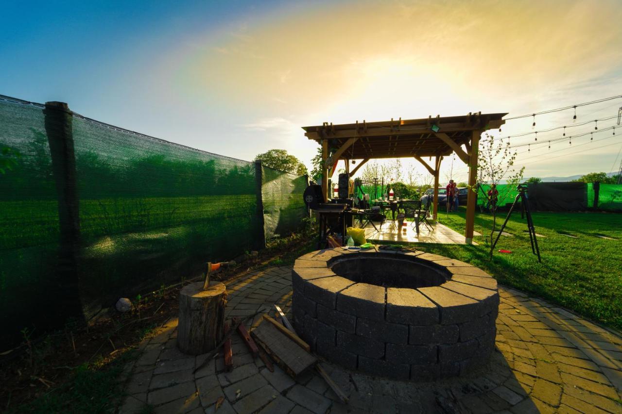 Tiny House - Baia De Fier Hotel Luaran gambar