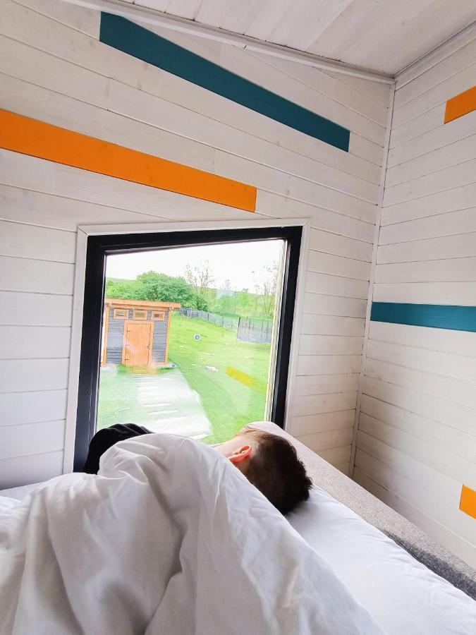 Tiny House - Baia De Fier Hotel Luaran gambar